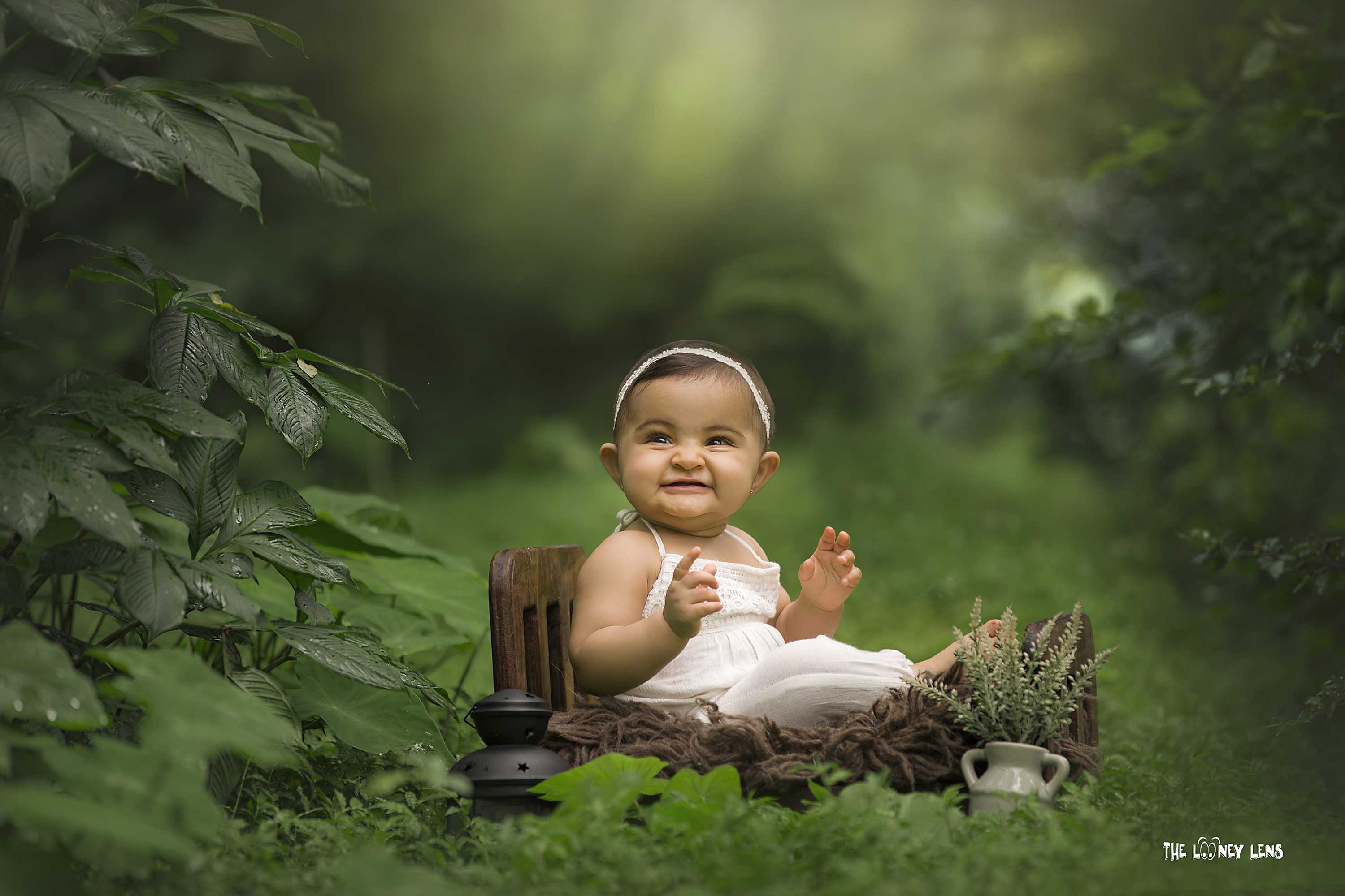 baby photoshoot in garden