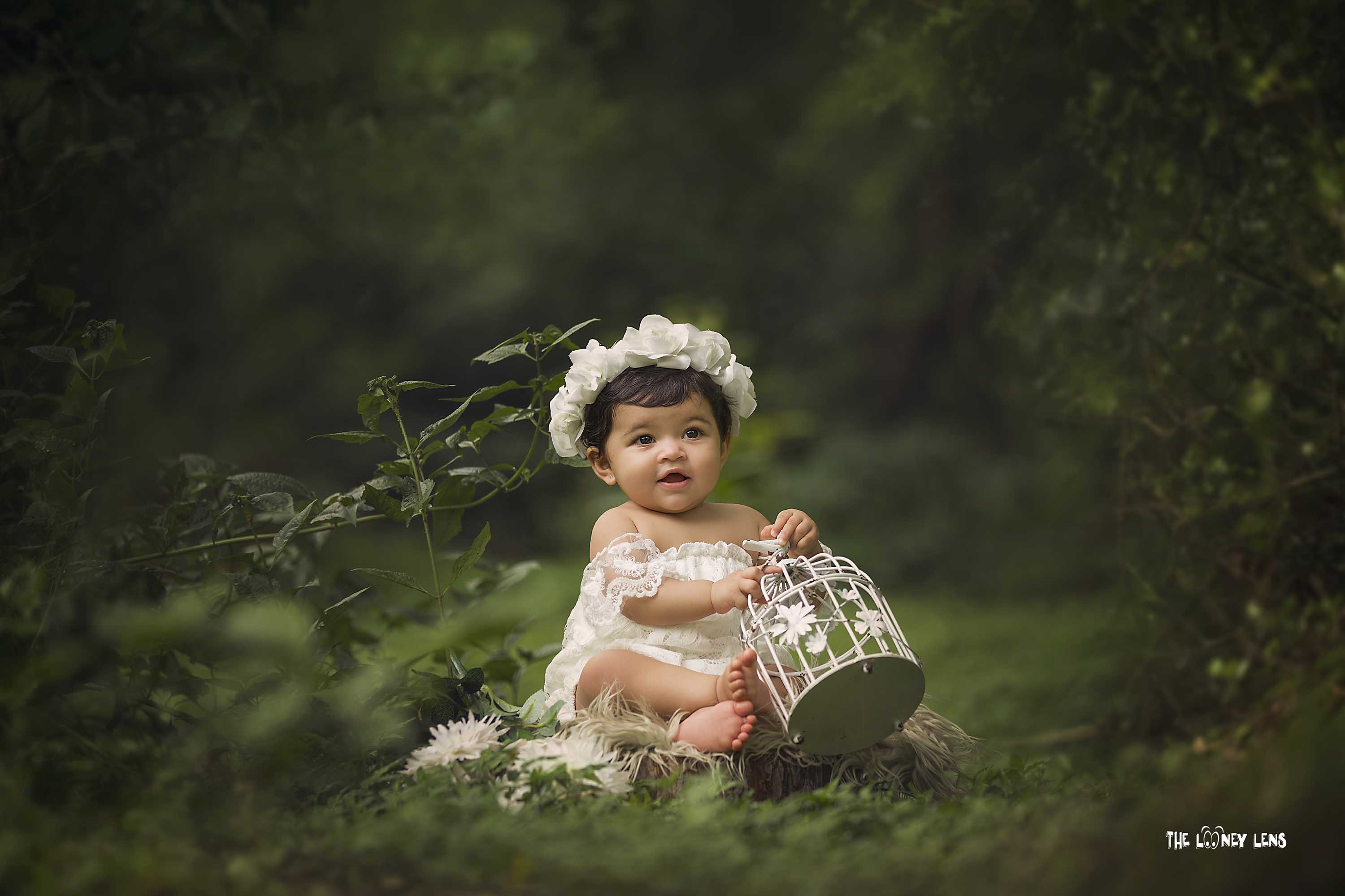 baby photoshoot in garden